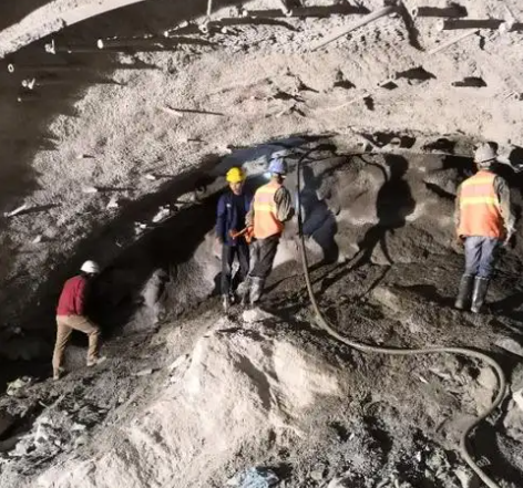 萍乡拱顶带模注浆料的施工流程及注意事项